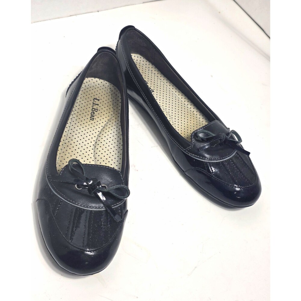 LL Bean Women's 7M Black Patent Leather Duck Toe Loafers Slip On Bow Flats